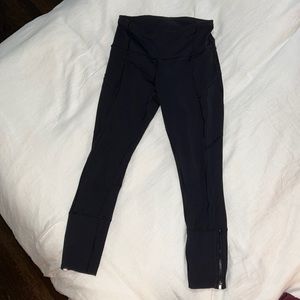 Lululemon leggings size four